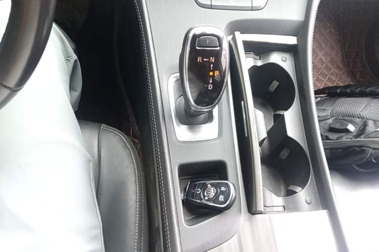 Used Buick LaCrosse 2018 20T Elite Edition Gear Lever