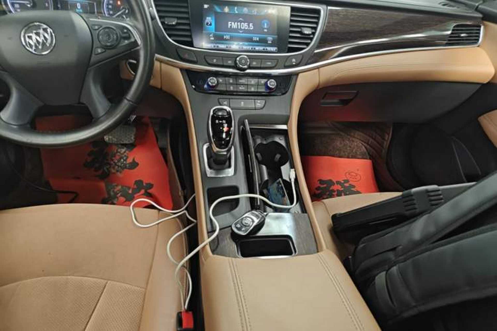 Used Buick LaCrosse 2018 28T Elite Edition Gear Lever