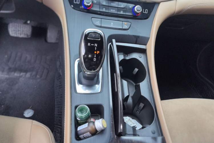 Used Buick LaCrosse 2018 28T Elite Edition Gear Lever
