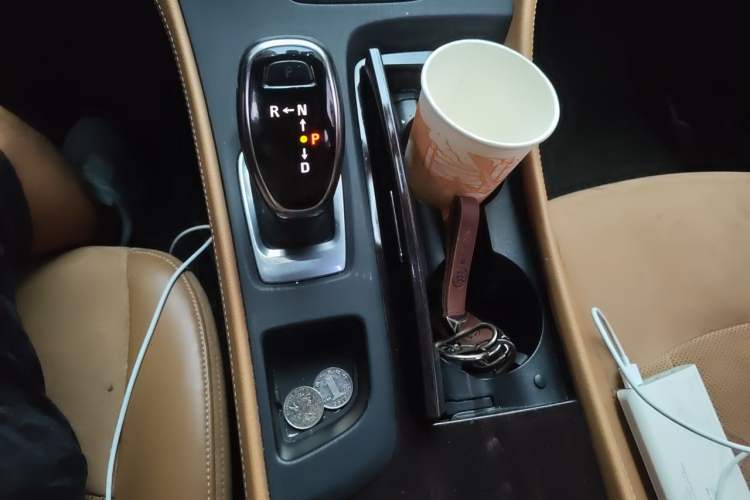 Used Buick LaCrosse 2018 28T Elite Edition Gear Lever
