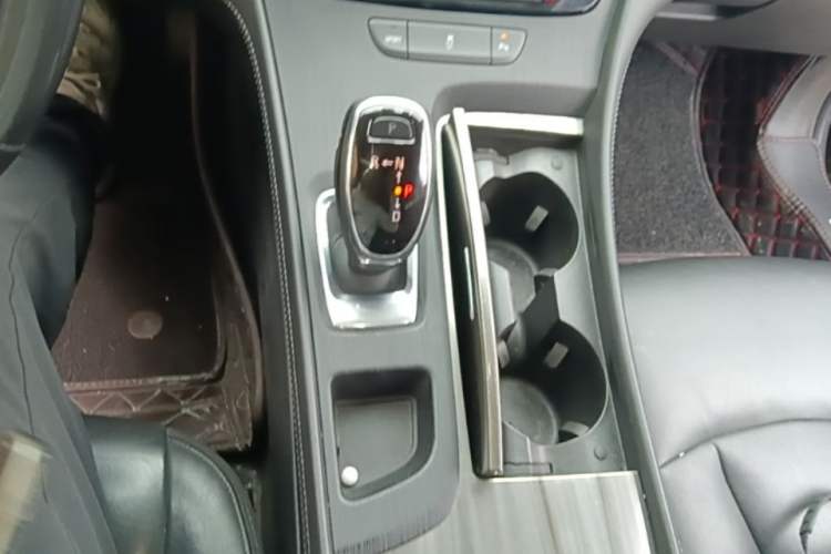 Used Buick LaCrosse 2018 20T Elite Edition Gear Lever
