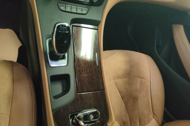 Used Buick LaCrosse 2018 20T Luxury Model Gear Lever