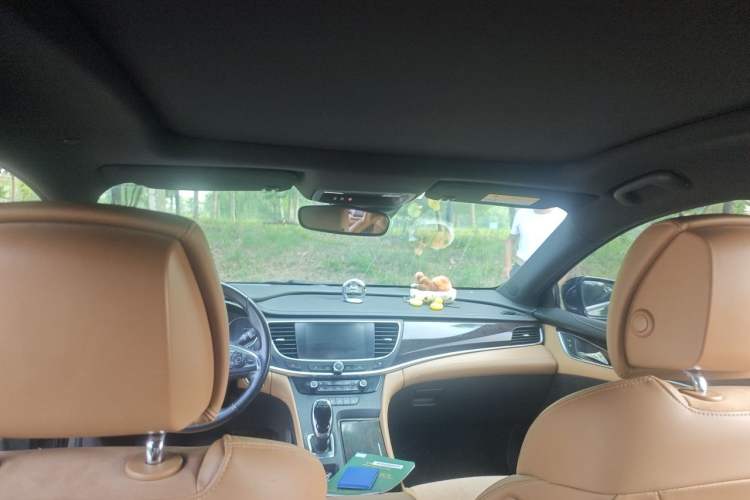 Used Buick LaCrosse 2018 28T Luxury Model Headliner