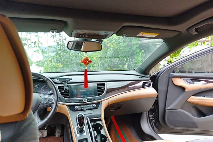 Used Buick LaCrosse 2018 28T Elite Edition Headliner