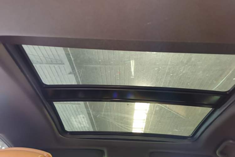 Used Buick LaCrosse 2018 20T Luxury Model Headliner