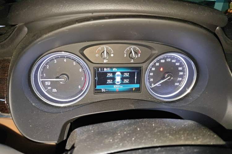 Used Buick LaCrosse 2018 28T Elite Edition Instrument Cluster