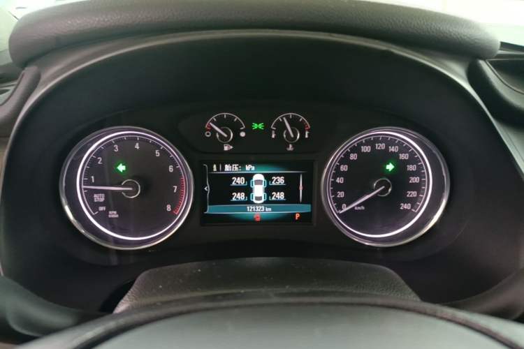 Used Buick LaCrosse 2018 20T Elite Edition Instrument Cluster