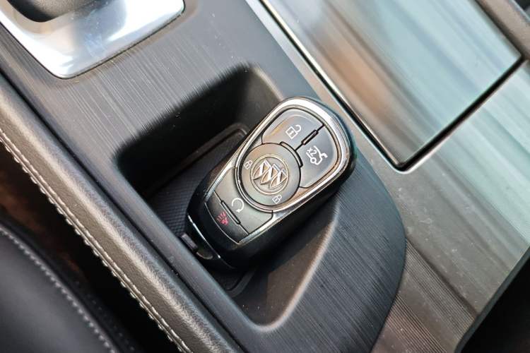 Used Buick LaCrosse 2018 20T Elite Edition Interior 1
