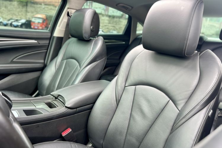 Used Buick LaCrosse 2018 20T Elite Edition Interior 1