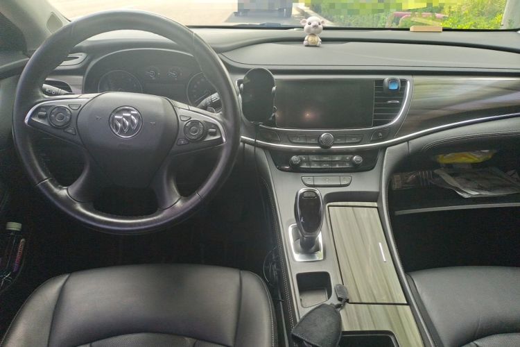 Used Buick LaCrosse 2018 20T Elite Edition Interior 2