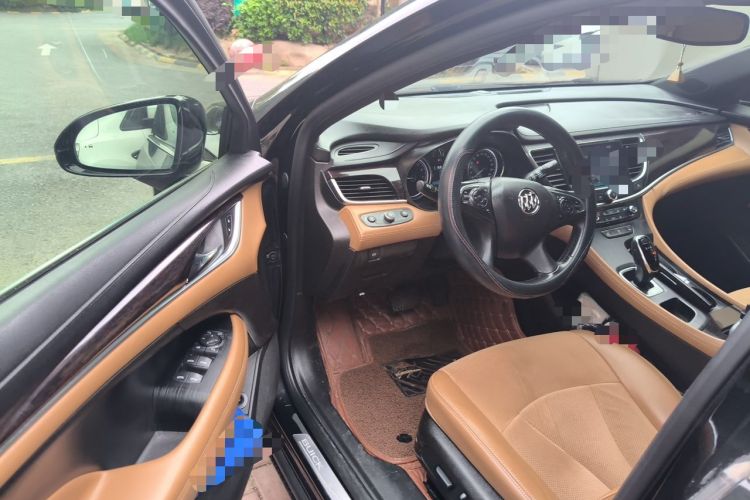 Used Buick LaCrosse 2018 28T Elite Edition Interior 3