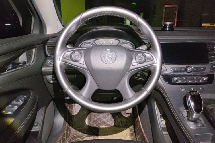Used Buick LaCrosse 2018 20T Elite Edition Interior 3