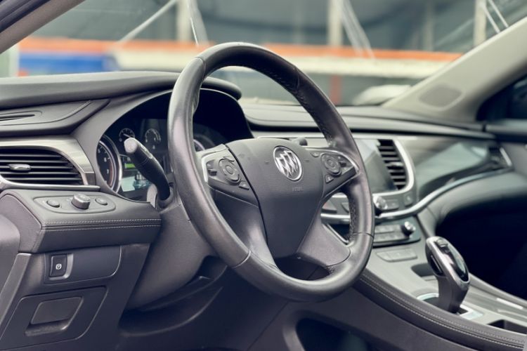 Used Buick LaCrosse 2018 20T Elite Edition Interior 3