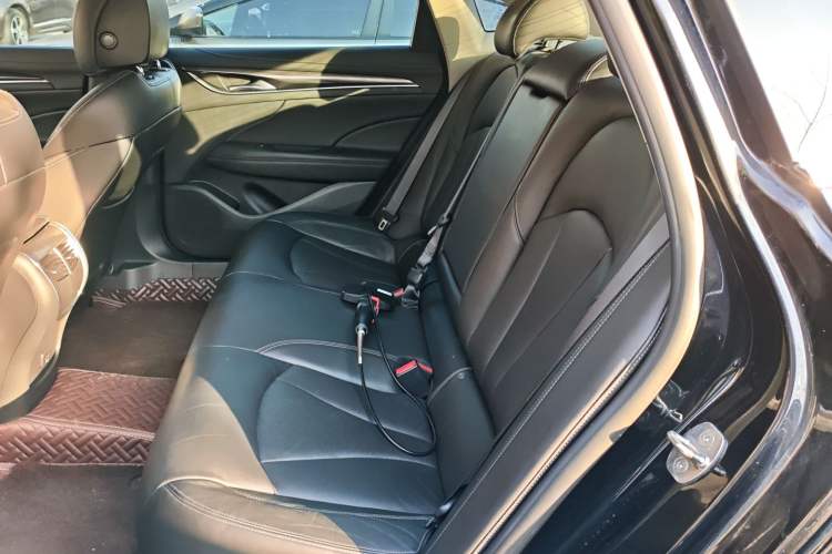 Used Buick LaCrosse 2018 20T Elite Edition Interior 4
