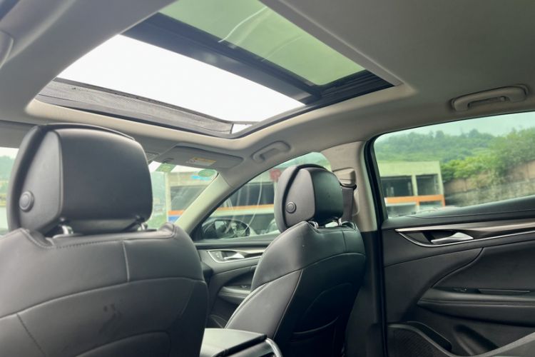 Used Buick LaCrosse 2018 20T Elite Edition Interior 5
