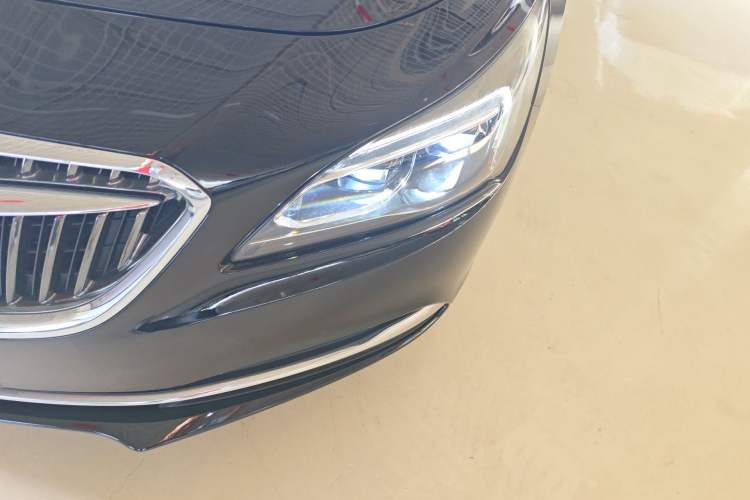 Used Buick LaCrosse 2018 30H Elite Edition Left Front Headlight