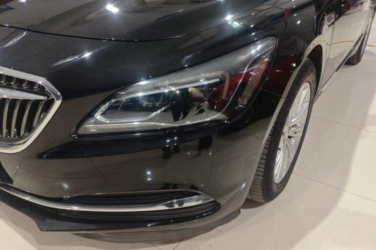 Used Buick LaCrosse 2018 20T Elite Edition Left Front Headlight