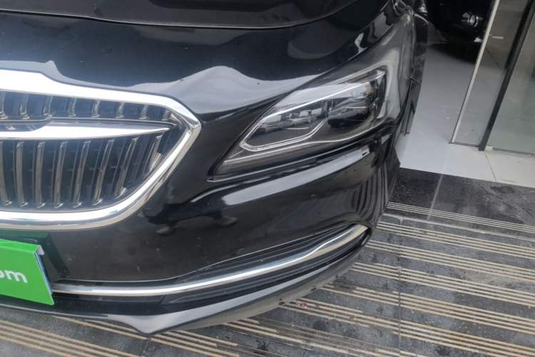 Used Buick LaCrosse 2018 20T Elite Edition Left Front Headlight