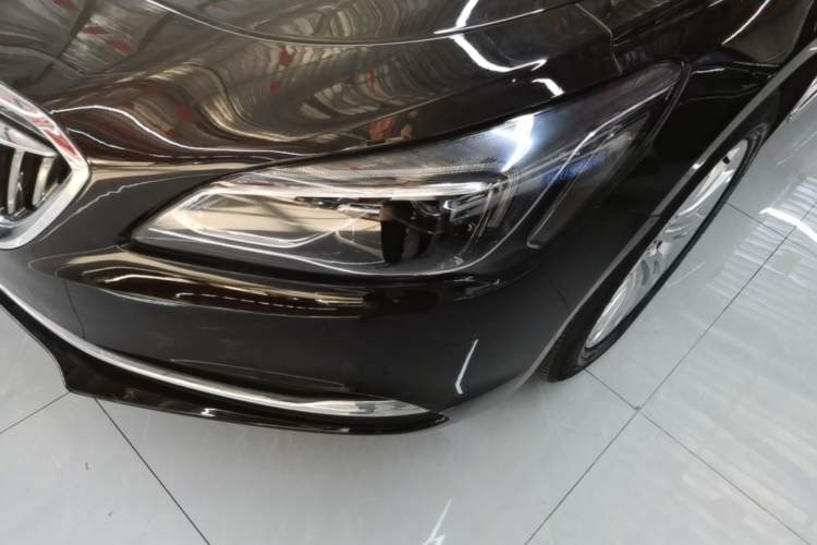 Used Buick LaCrosse 2018 30H Elite Edition Left Front Headlight