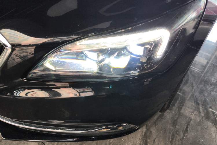 Used Buick LaCrosse 2018 20T Elite Edition Left Front Headlight