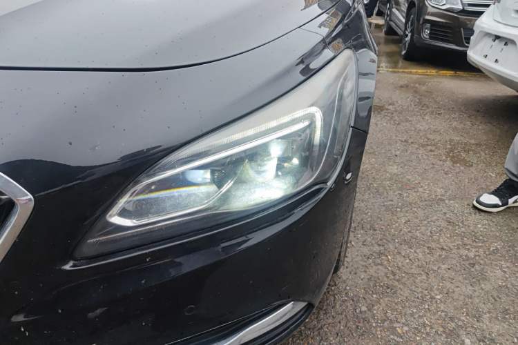 Used Buick LaCrosse 2018 28T Elite Edition Left Front Headlight