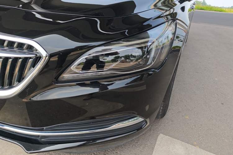 Used Buick LaCrosse 2018 20T Elite Edition Left Front Headlight