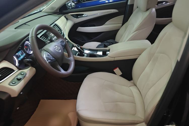 Used Buick LaCrosse 2018 30H Elite Edition Left Front Seat