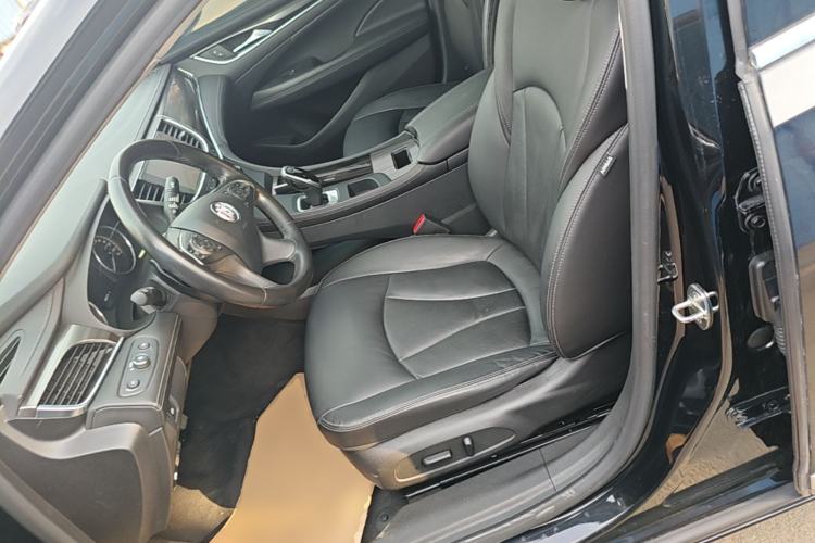 Used Buick LaCrosse 2018 20T Elite Edition Left Front Seat