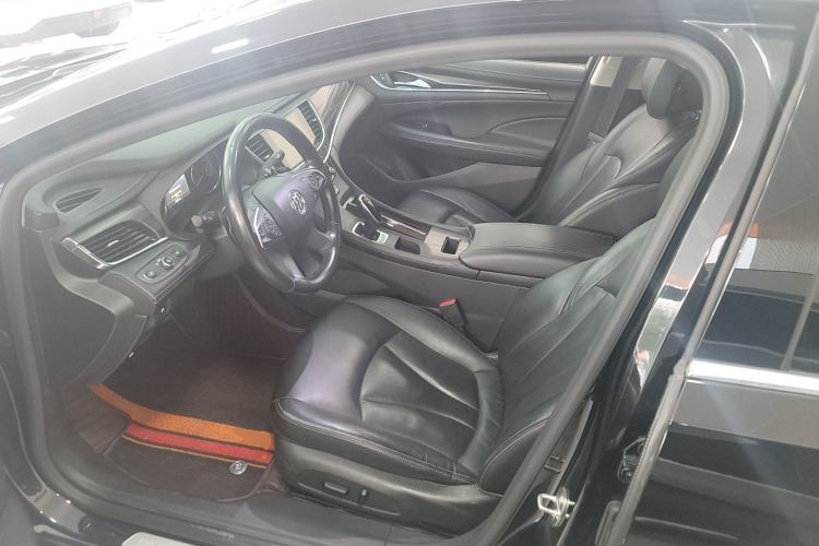 Used Buick LaCrosse 2018 20T Elite Edition Left Front Seat