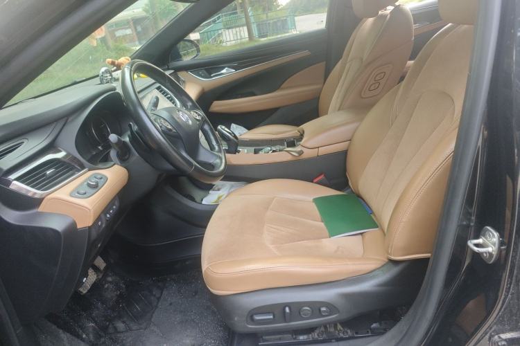Used Buick LaCrosse 2018 28T Luxury Model Left Front Seat