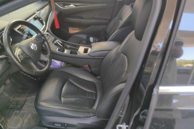 Used Buick LaCrosse 2018 20T Elite Edition Left Front Seat