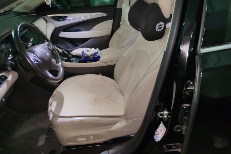 Used Buick LaCrosse 2018 30H Luxury Edition Left Front Seat