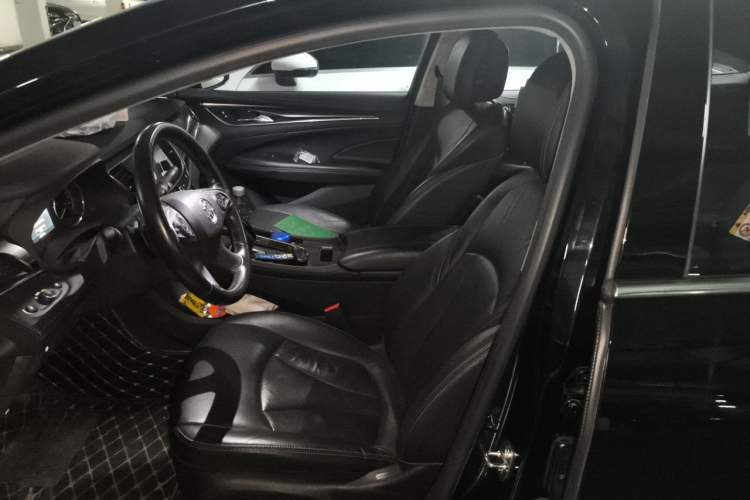 Used Buick LaCrosse 2018 20T Elite Edition Left Front Seat