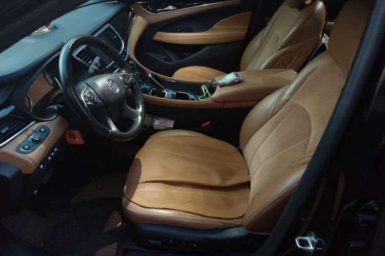 Used Buick LaCrosse 2018 20T Luxury Model Left Front Seat