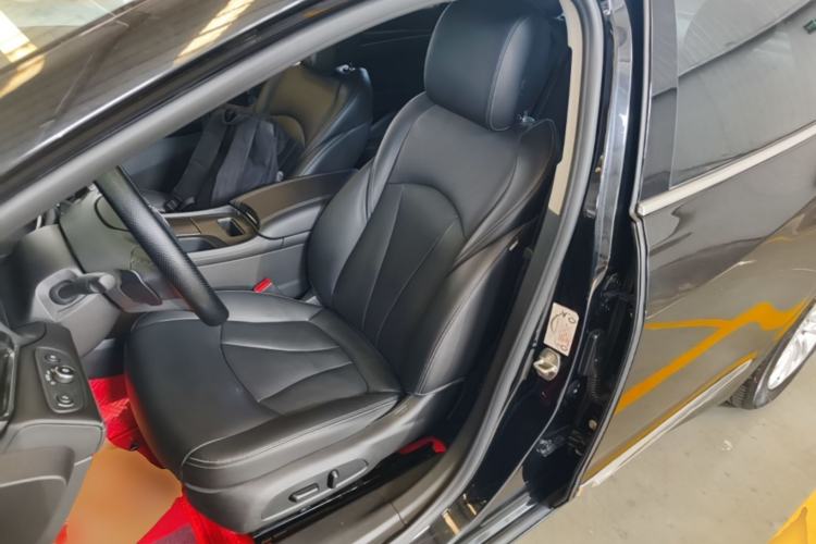 Used Buick LaCrosse 2018 20T Elite Edition Left Front Seat
