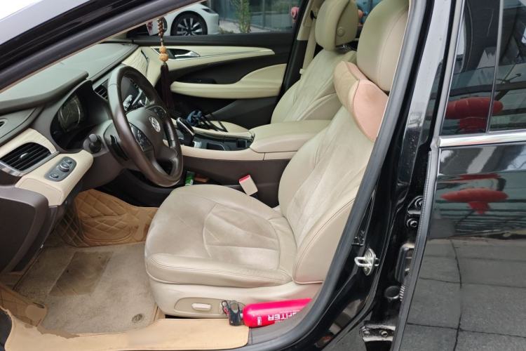 Used Buick LaCrosse 2018 30H Elite Edition Left Front Seat