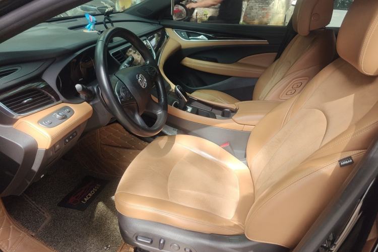 Used Buick LaCrosse 2018 20T Luxury Model Left Front Seat