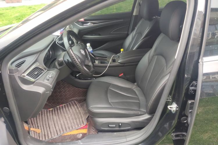 Used Buick LaCrosse 2018 20T Elite Edition Left Front Seat