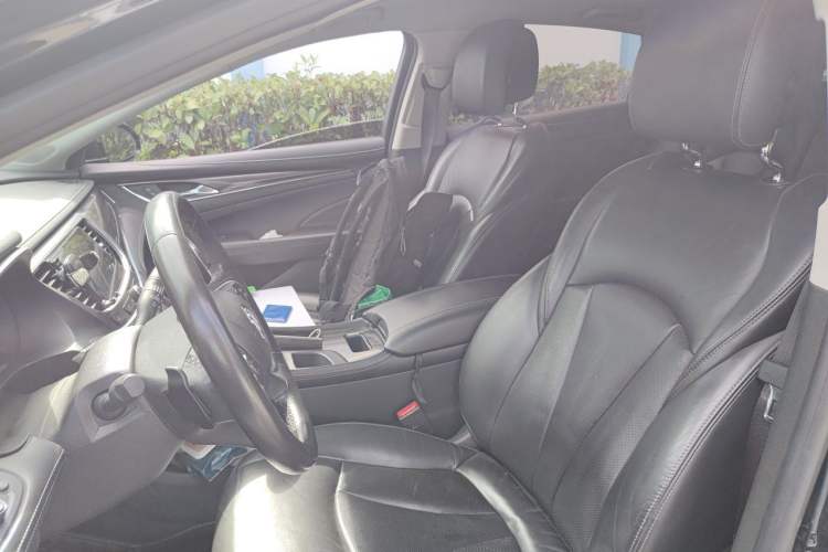 Used Buick LaCrosse 2018 20T Elite Edition Left Front Seat