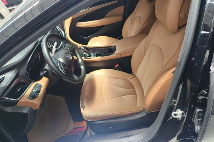 Used Buick LaCrosse 2018 28T Elite Edition Left Front Seat