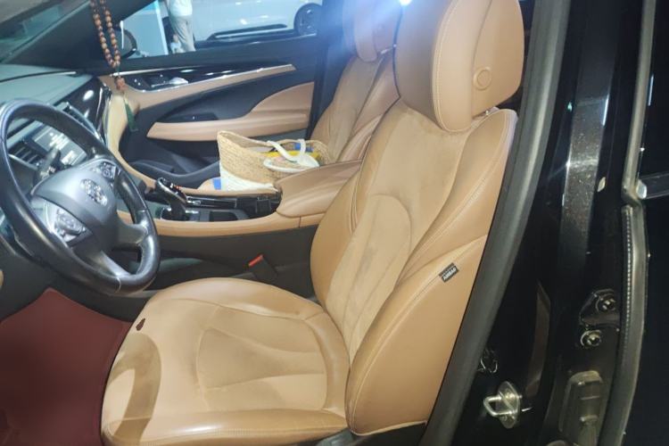 Used Buick LaCrosse 2018 28T Luxury Model Left Front Seat