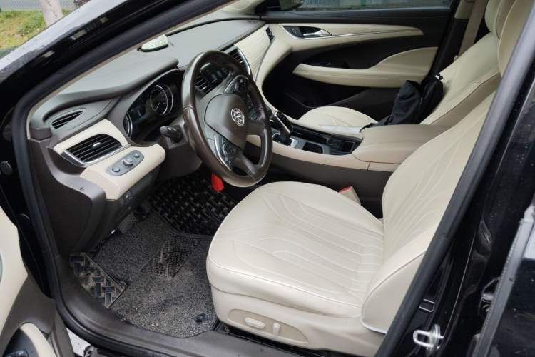 Used Buick LaCrosse 2018 30H Elite Edition Left Front Seat