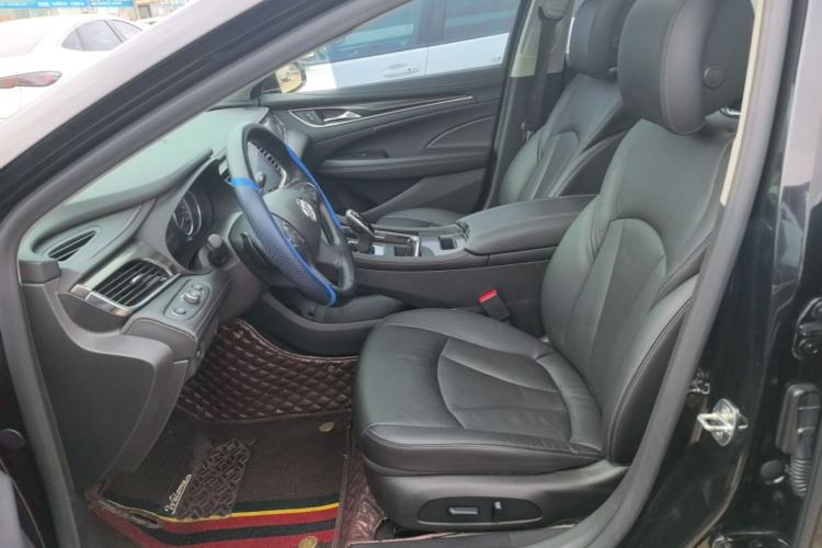 Used Buick LaCrosse 2018 20T Elite Edition Left Front Seat
