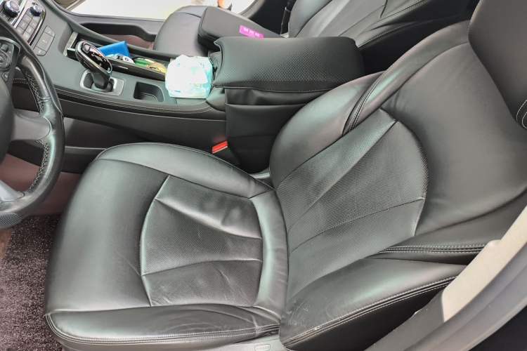 Used Buick LaCrosse 2018 20T Luxury Model Left Front Seat
