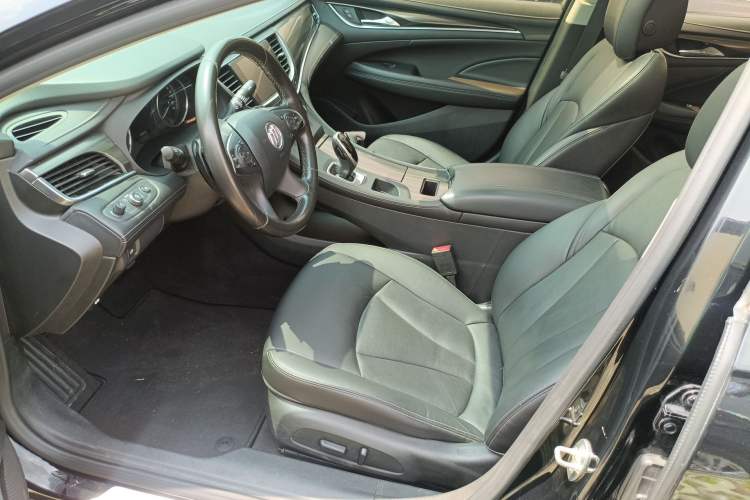 Used Buick LaCrosse 2018 20T Elite Edition Left Front Seat