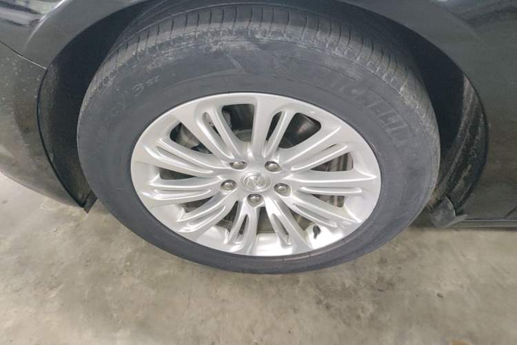 Used Buick LaCrosse 2018 20T Luxury Model Left Front Wheel Hub
