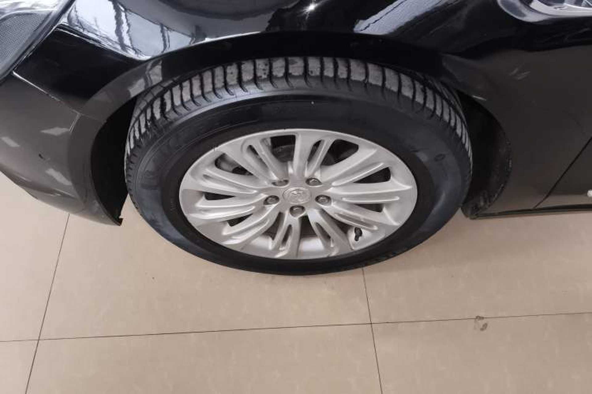 Used Buick LaCrosse 2018 20T Luxury Model Left Front Wheel Hub