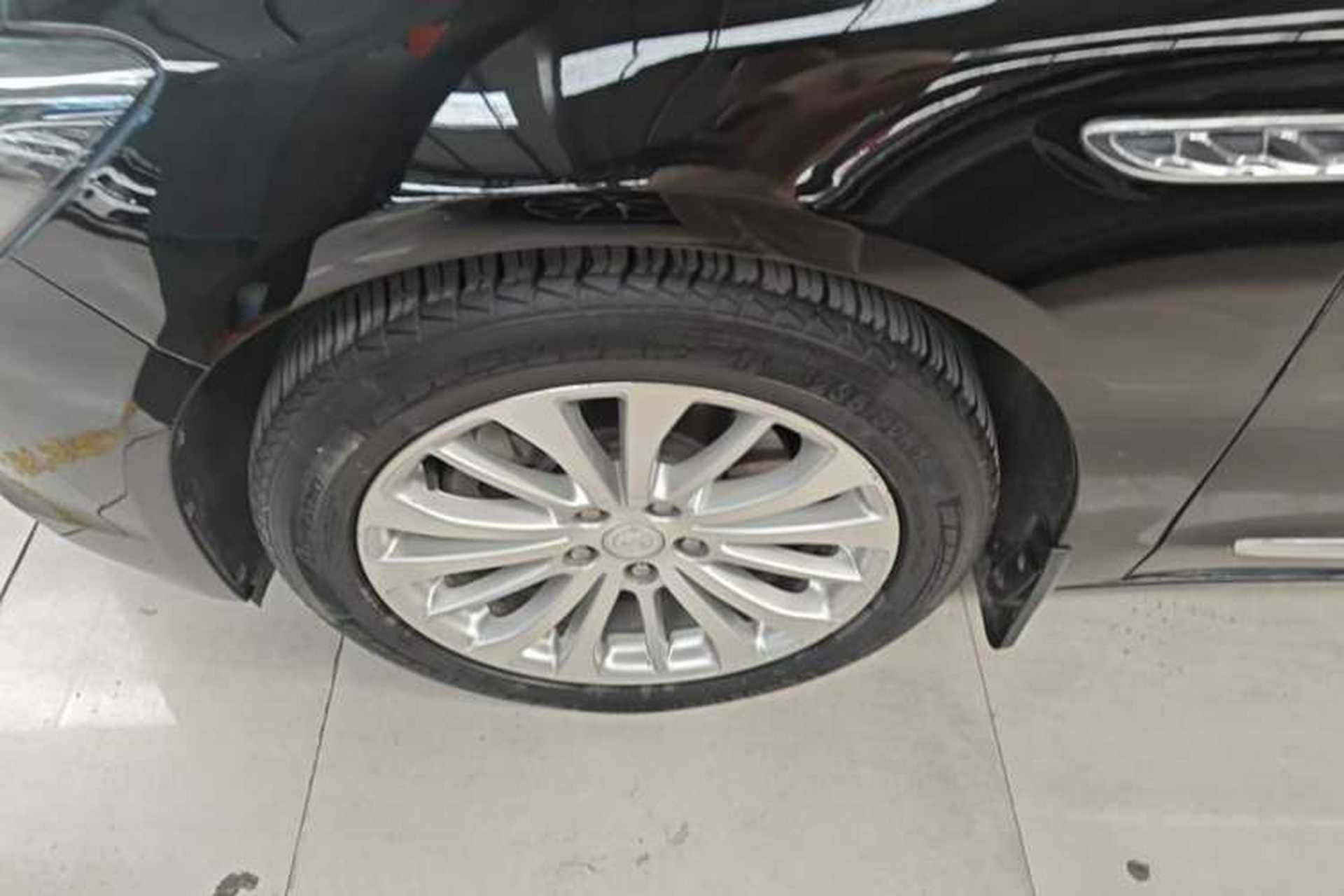 Used Buick LaCrosse 2018 28T Elite Edition Left Front Wheel Hub