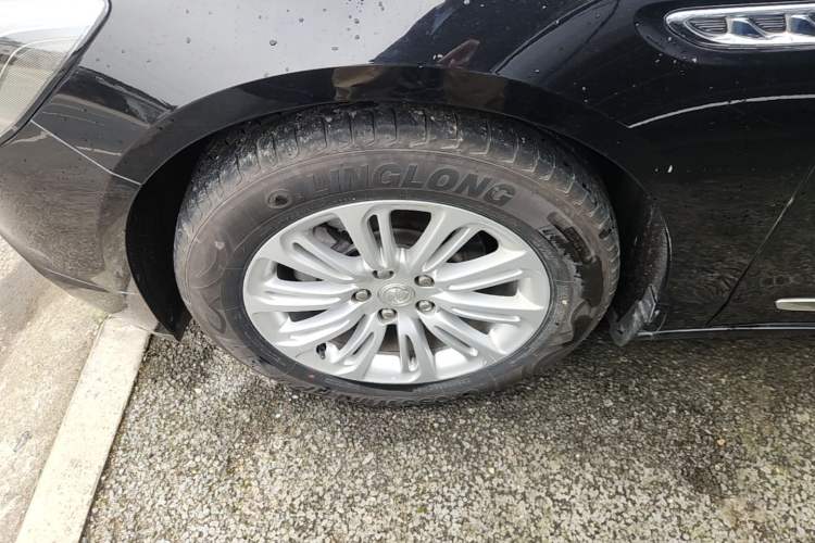 Used Buick LaCrosse 2018 20T Elite Edition Left Front Wheel Hub