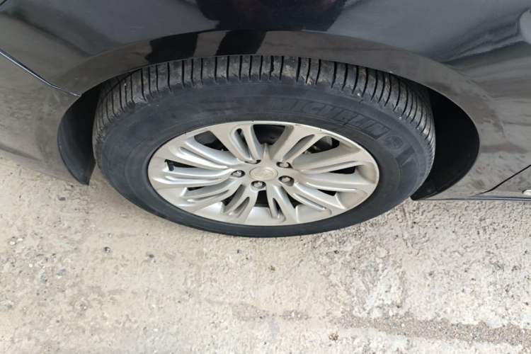 Used Buick LaCrosse 2018 20T Elite Edition Left Front Wheel Hub
